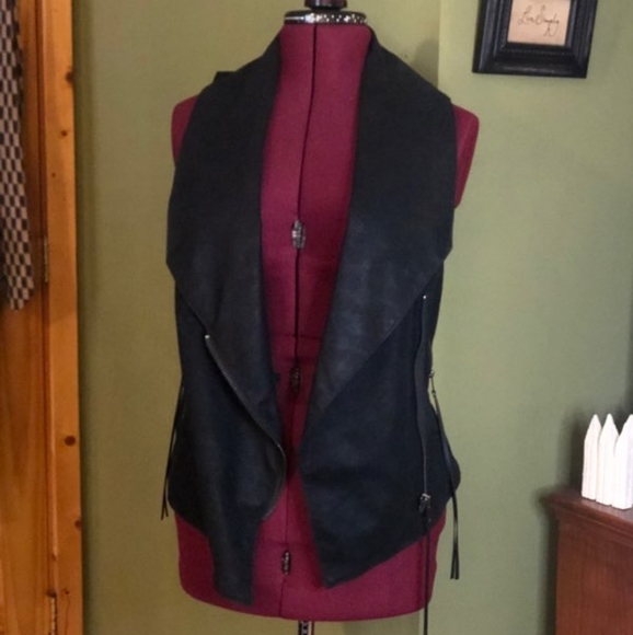 Divided Jackets & Blazers - Black Vest